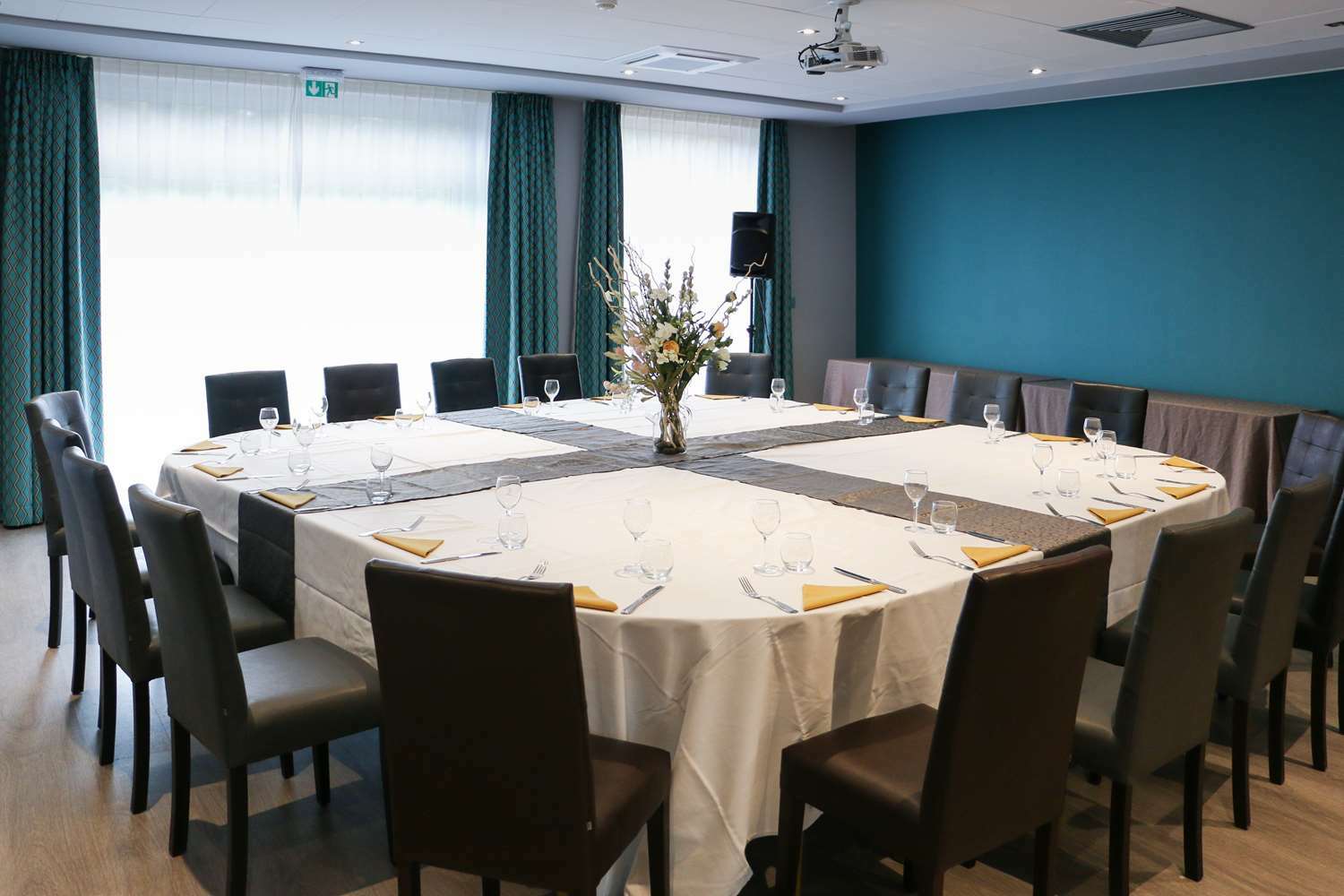 Best Western Plus Hotel Admiral La Tour-de-Salvagny Exteriör bild